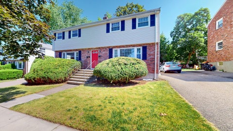 Photo of 36 Nash St #36, Watertown, MA 02472 (MLS # 73532763)