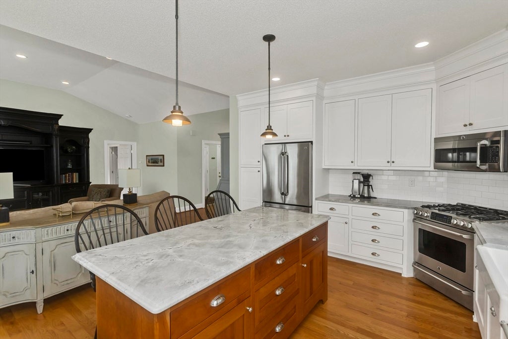 26 Bluegrass Dr 26