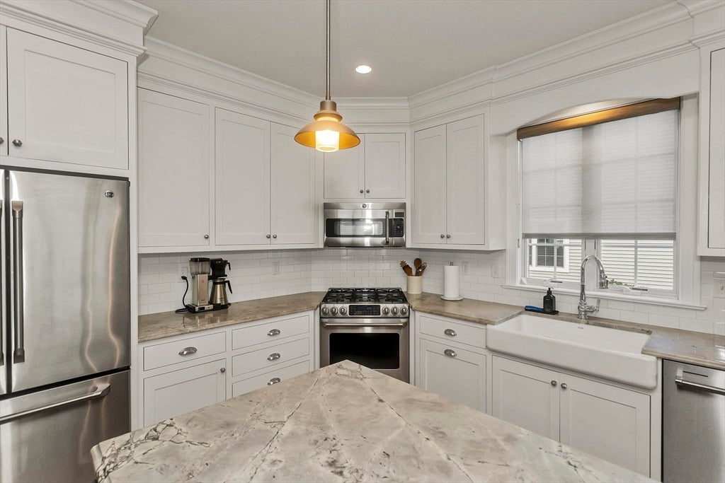 26 Bluegrass Dr 26