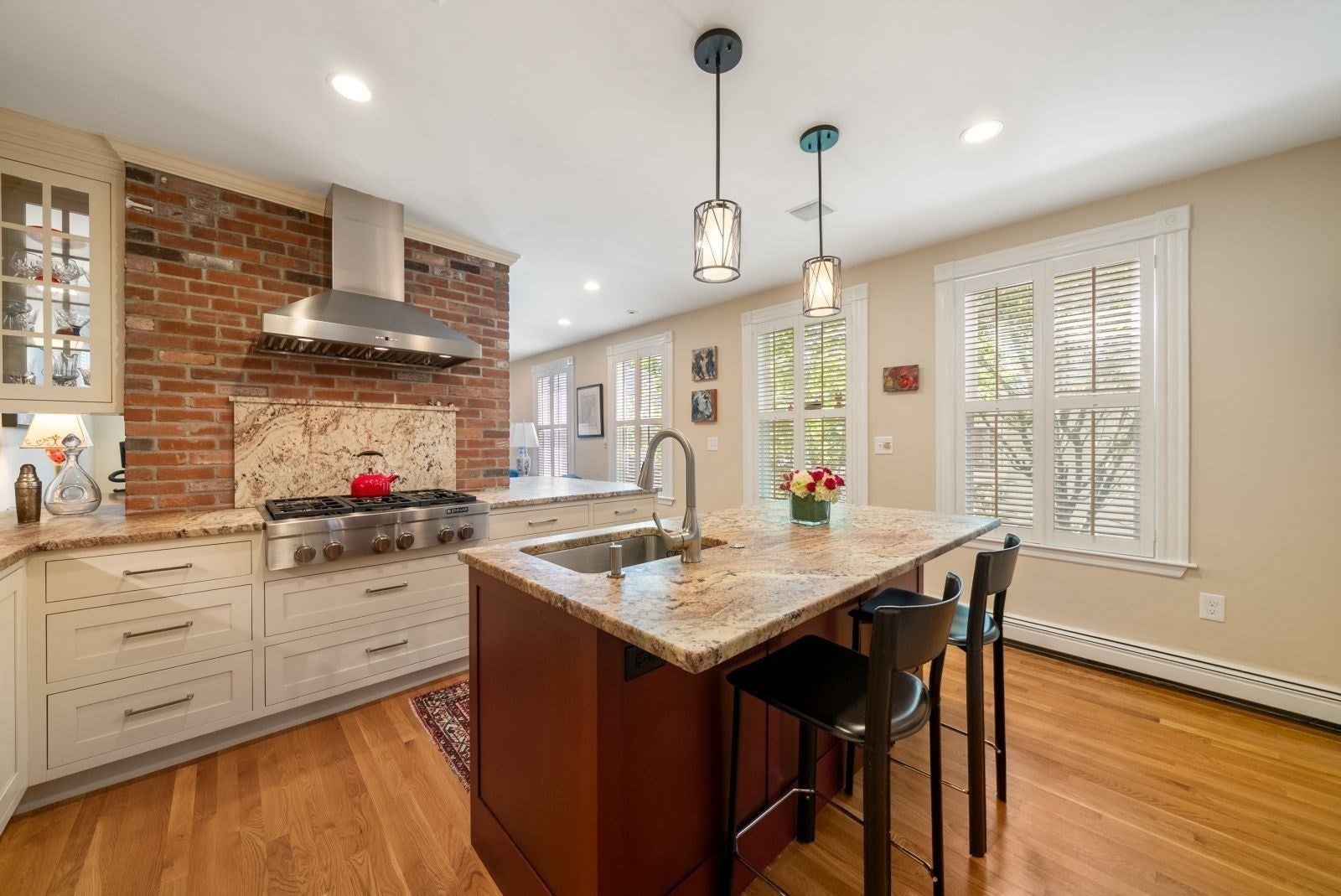 51 Chestnut Street, Boston, MA Photo #17