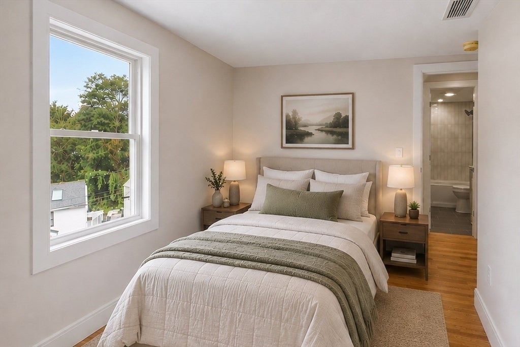 11 Hovey St, Woburn, MA Photo #12