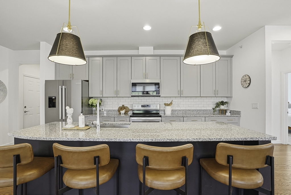 8 Jackson Dr 8