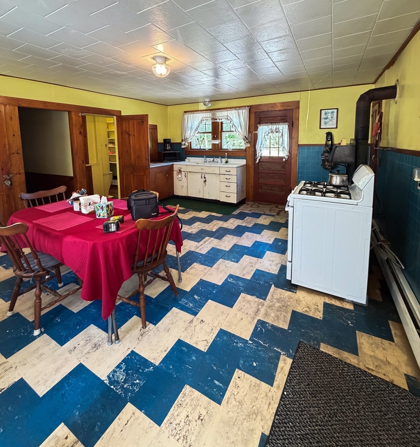 76 Cooleyville Rd