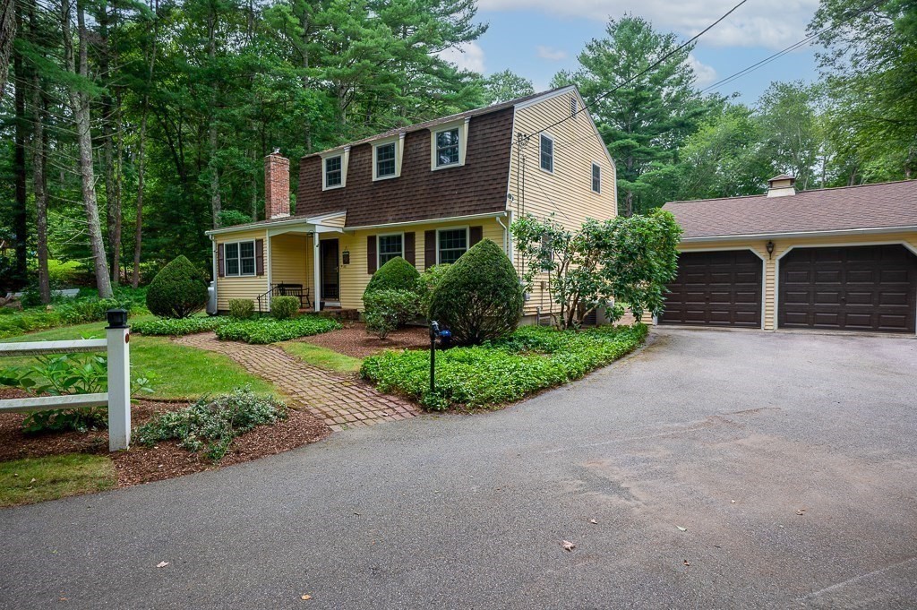 380 Quaker St