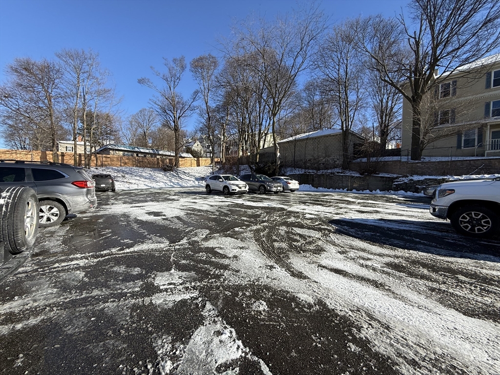 121 Lincoln Street 2