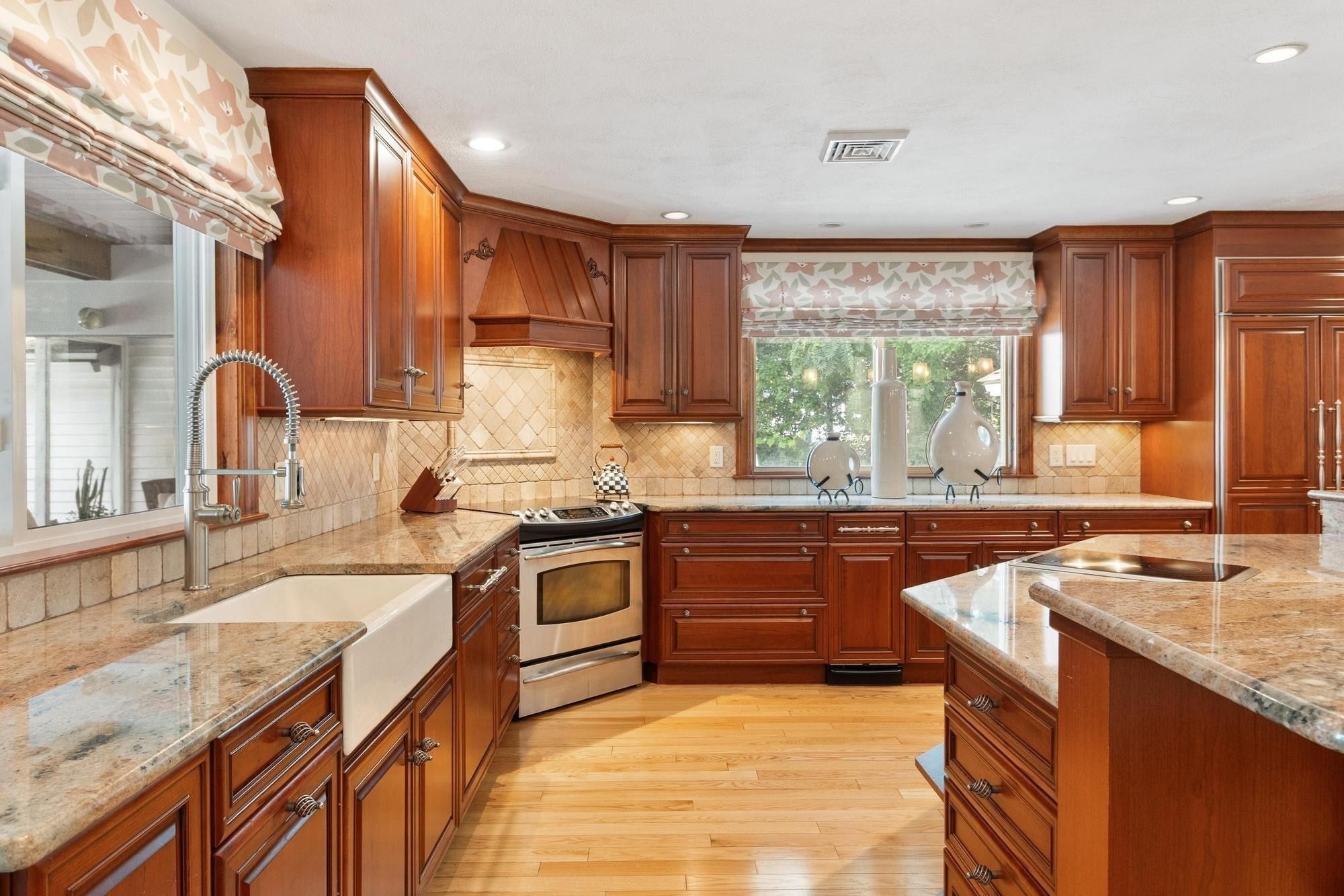 905 West St, Leominster, MA, 905 West St, Leominster, MA Photo #6