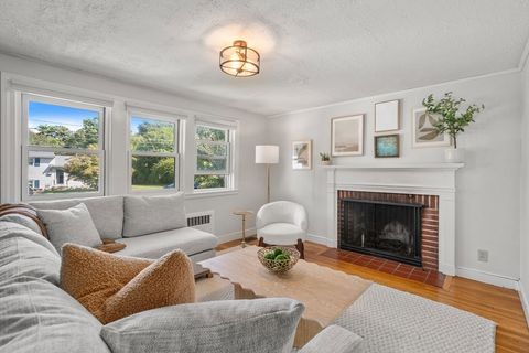 143 Howe St Natick MA 01760