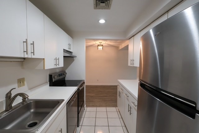 68 North Washington St 205