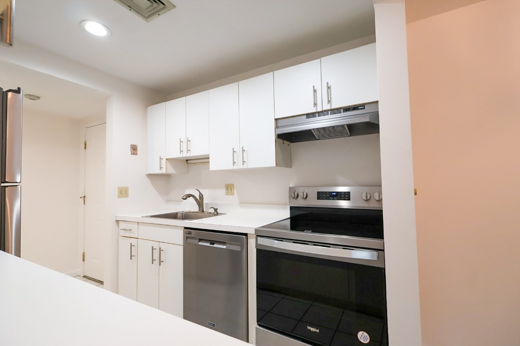 68 North Washington St 205