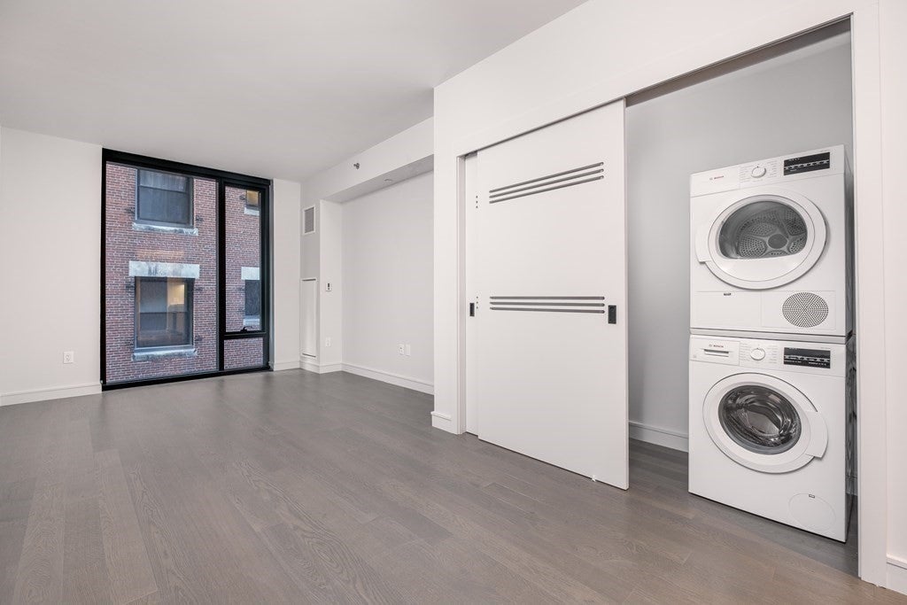55 Lagrange Street 4F