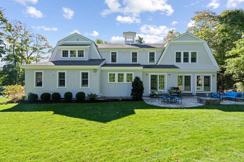 14 Cedar St