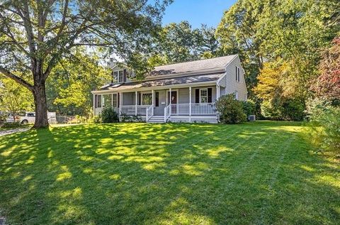 Photo of 14 Hoover Rd, Northborough, MA 01532 (MLS # 73487989)