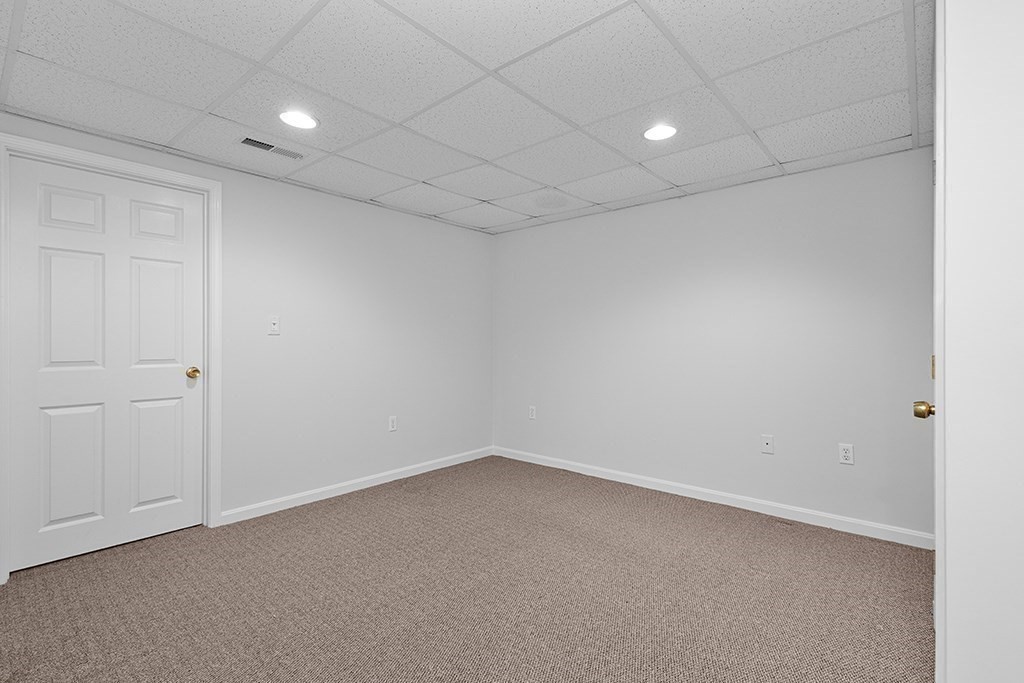 8 Autumn Ln, Natick, MA, 8 Autumn Ln, Natick, MA Photo #26