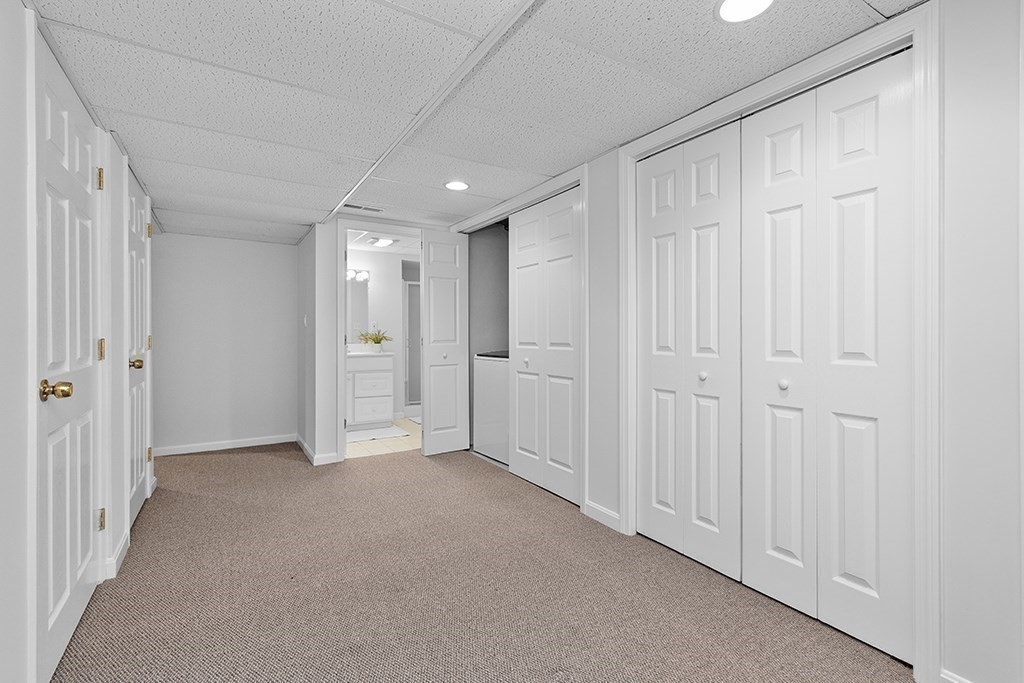 8 Autumn Ln, Natick, MA, 8 Autumn Ln, Natick, MA Photo #28