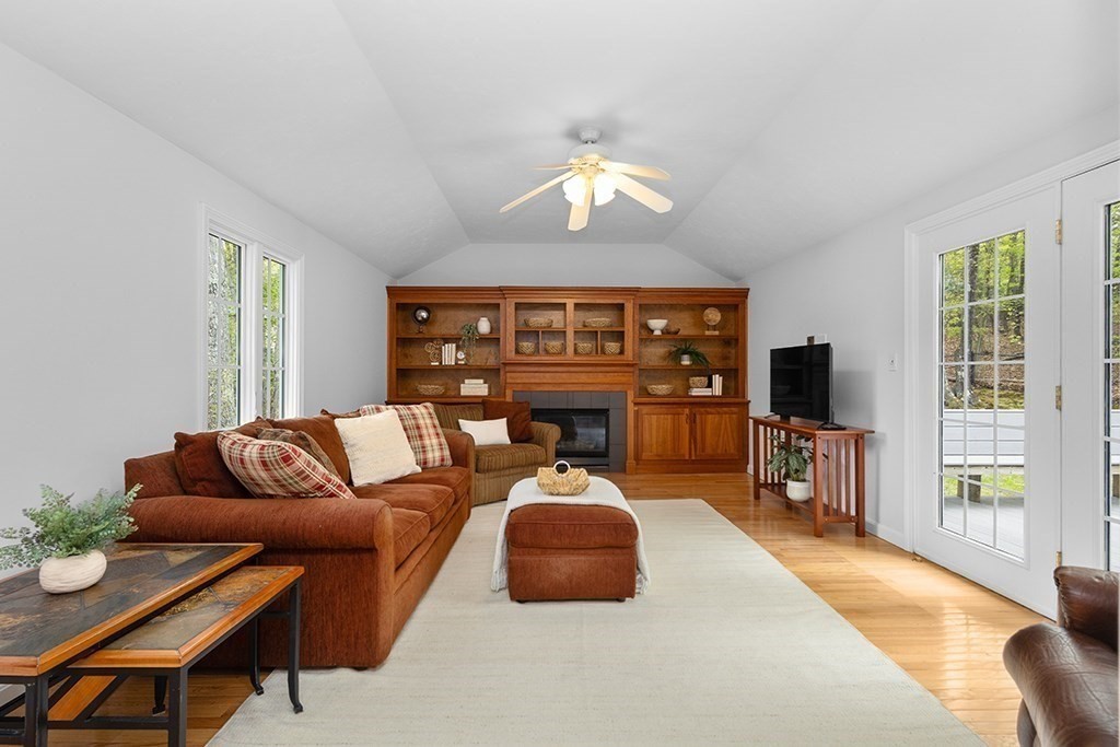 8 Autumn Ln, Natick, MA, 8 Autumn Ln, Natick, MA Photo #13