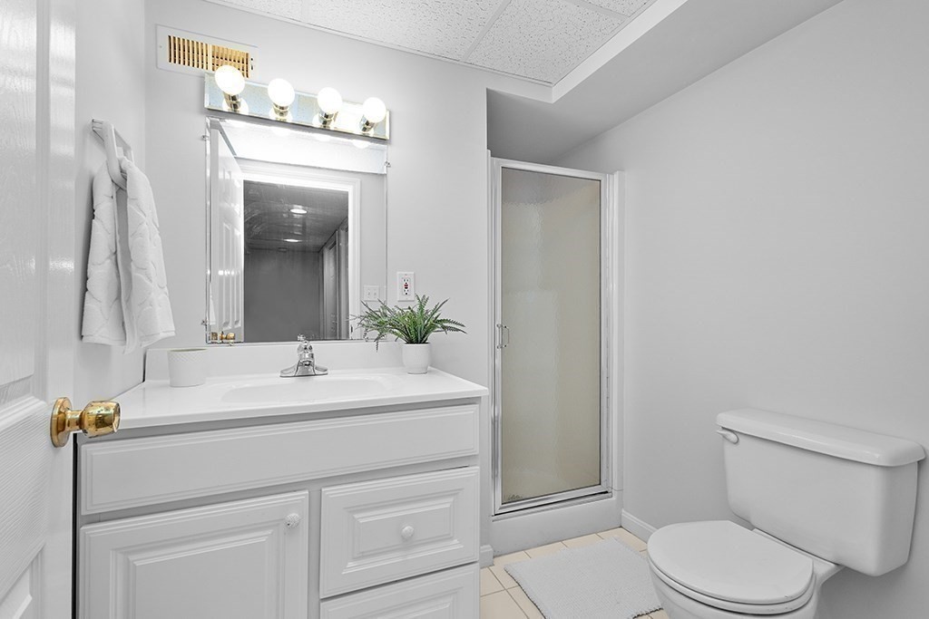 8 Autumn Ln, Natick, MA, 8 Autumn Ln, Natick, MA Photo #27
