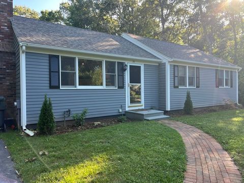 20 Nantucket Trl Sandwich MA 02563