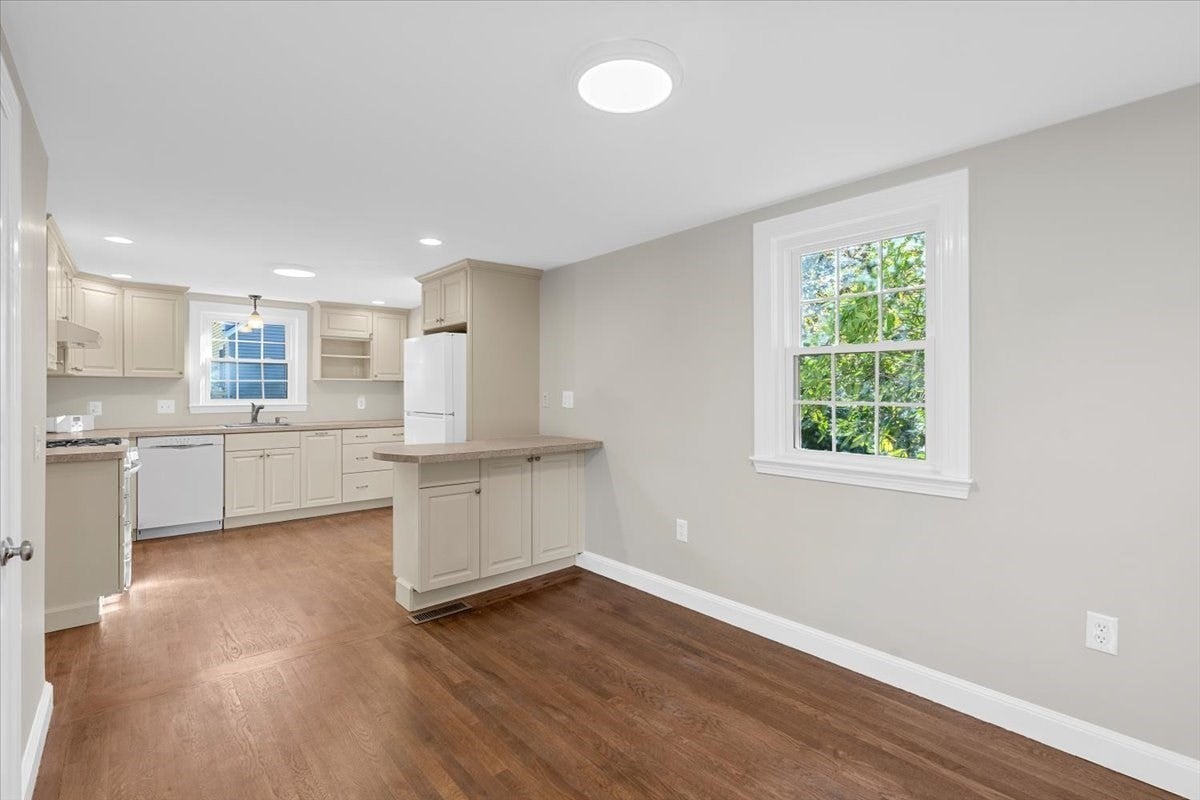 100 Grove St, Norwell, MA, 100 Grove St, Norwell, MA Photo #12