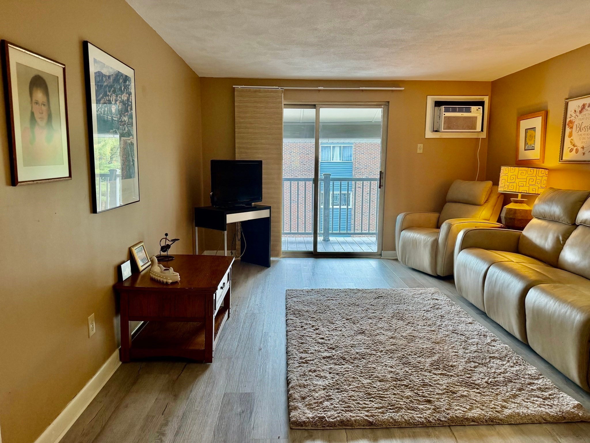 10 Woodcrest Ct 5