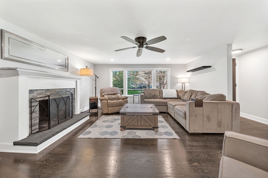 92 Norlen Park, Bridgewater, MA Photo #9