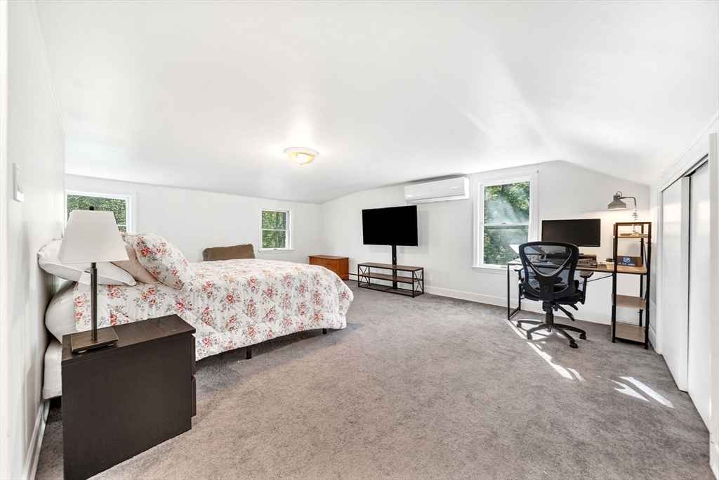 92 Norlen Park, Bridgewater, MA Photo #24