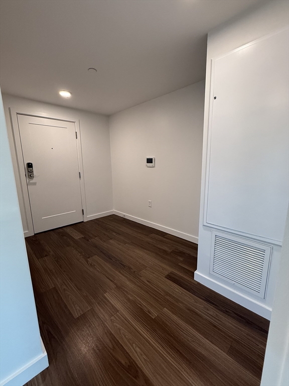 466 River Street 528