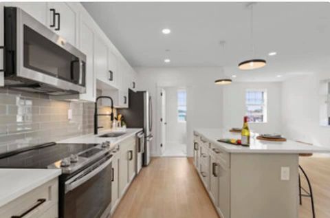 Photo of 301 North #7, Wakefield, MA 01880 (MLS # 73513786)