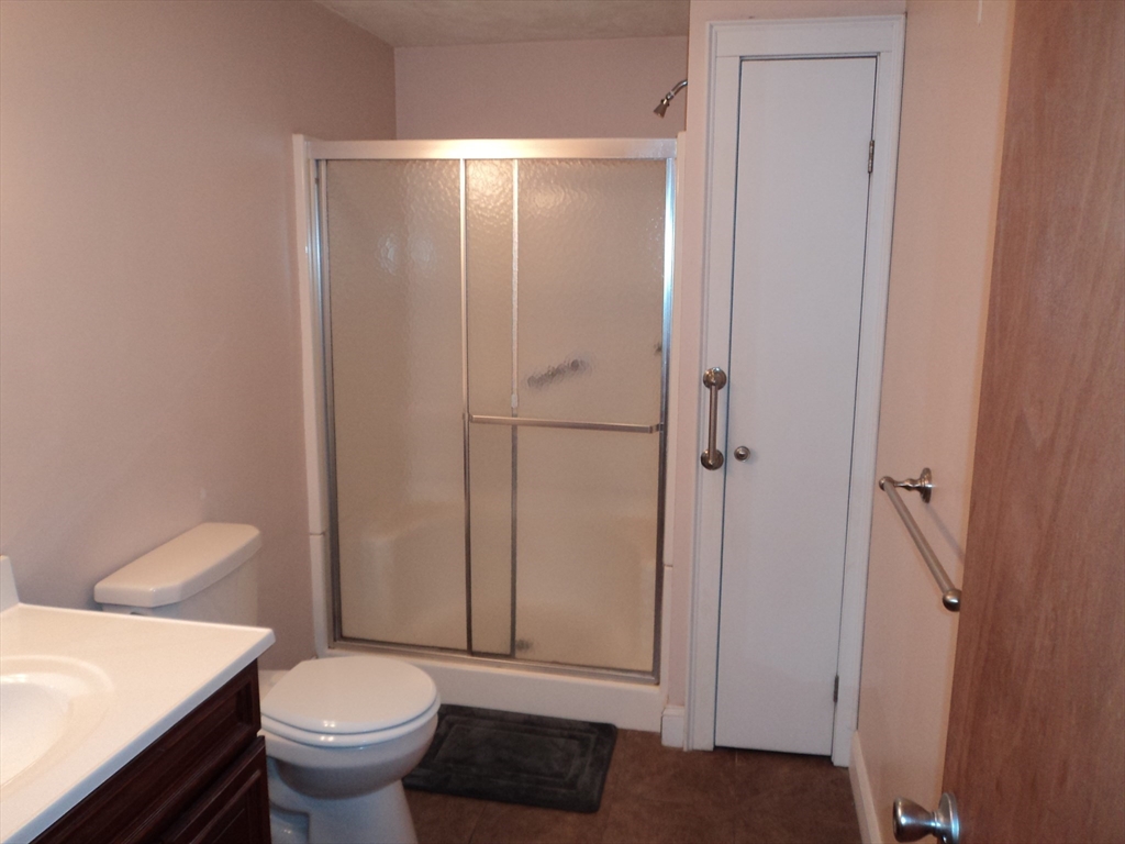 172 Mechanic St