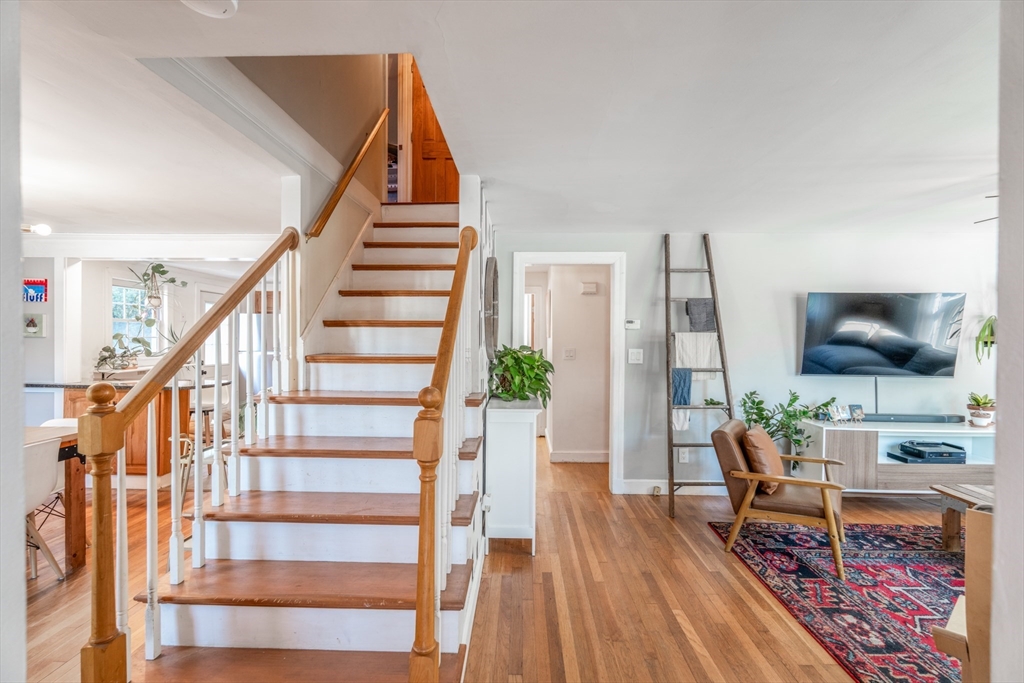 5 Cedar Brook Rd