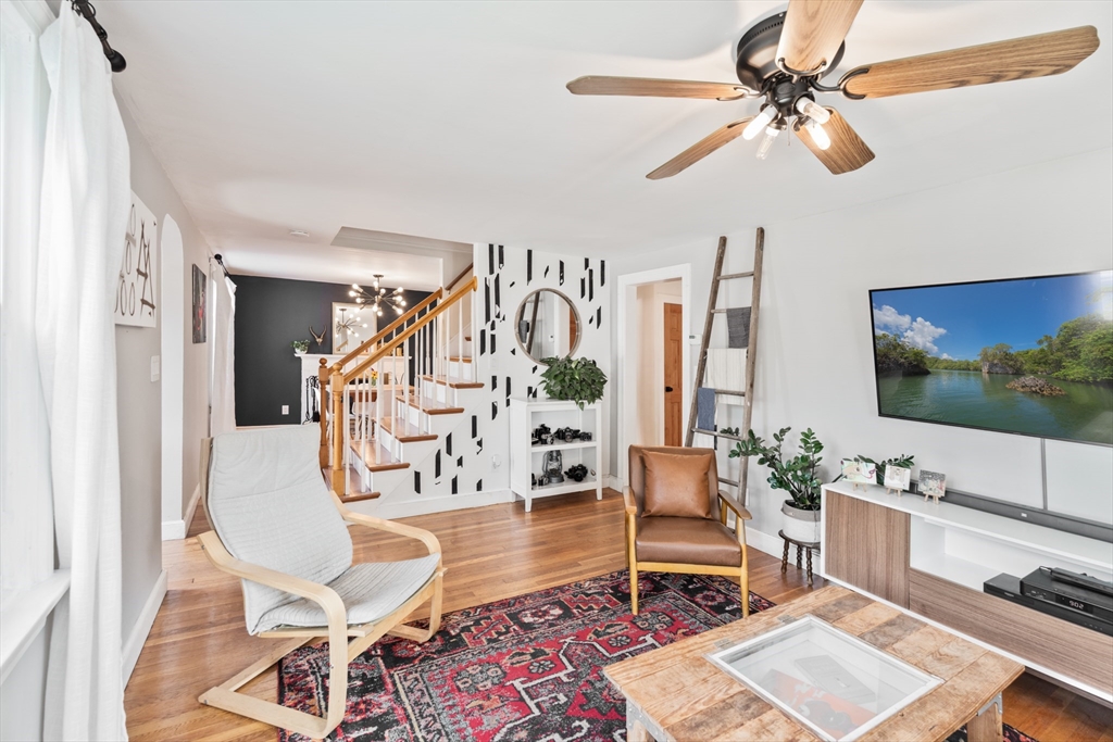 5 Cedar Brook Rd