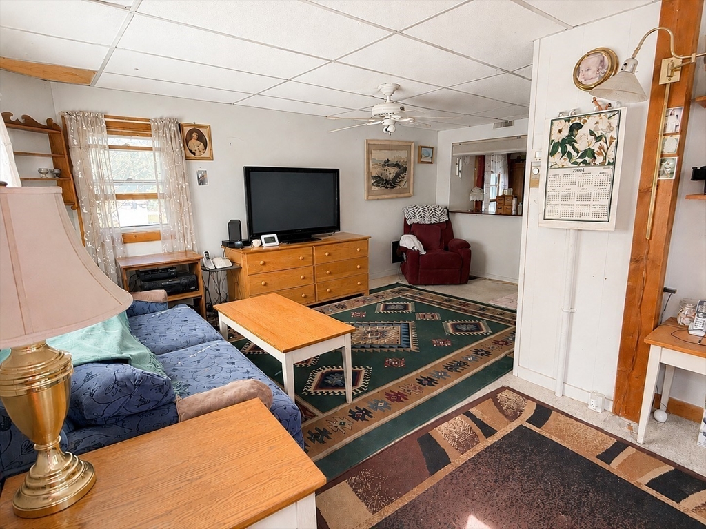 19 Perkins Avenue