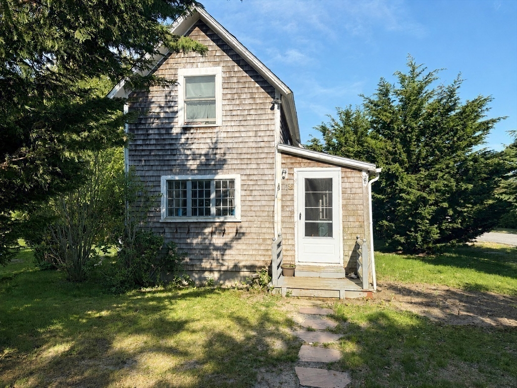 19 Perkins Avenue