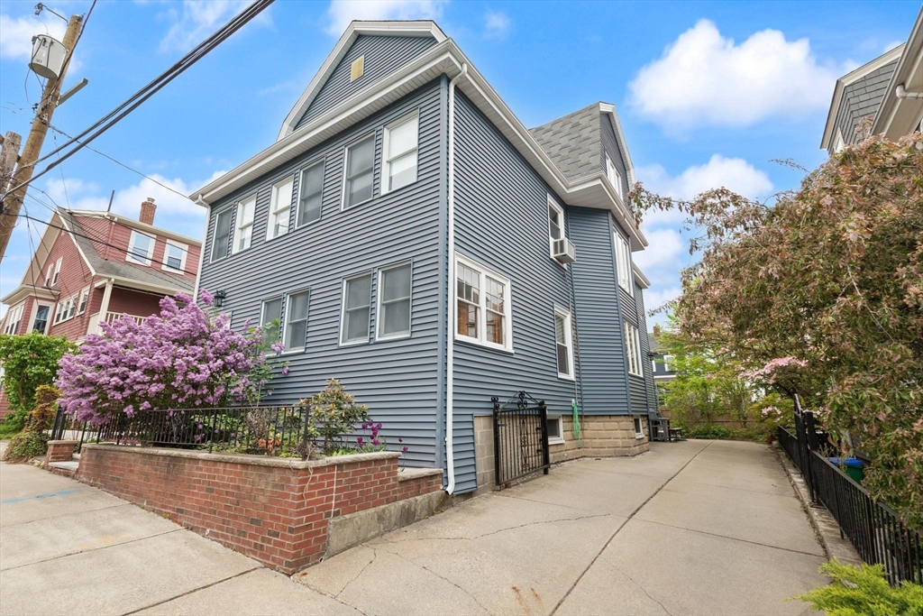 12 Kilsyth Rd, Medford, MA Photo #35