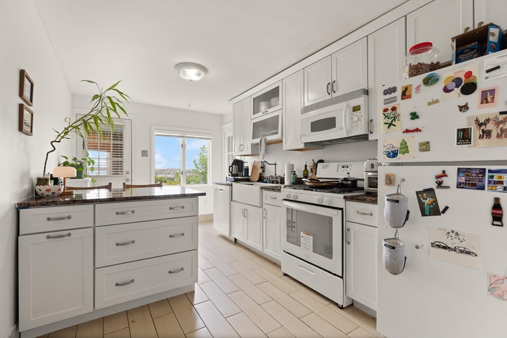 12 Kilsyth Rd, Medford, MA Photo #26