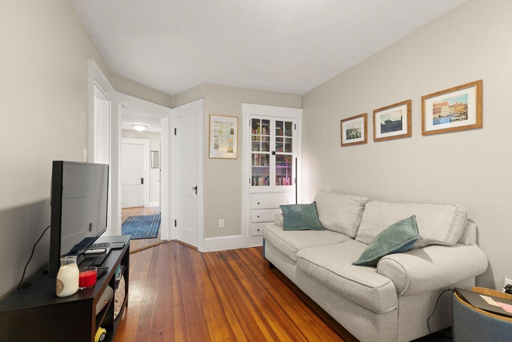 12 Kilsyth Rd, Medford, MA Photo #31