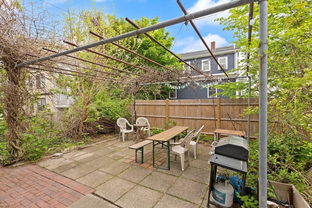 12 Kilsyth Rd, Medford, MA Photo #34