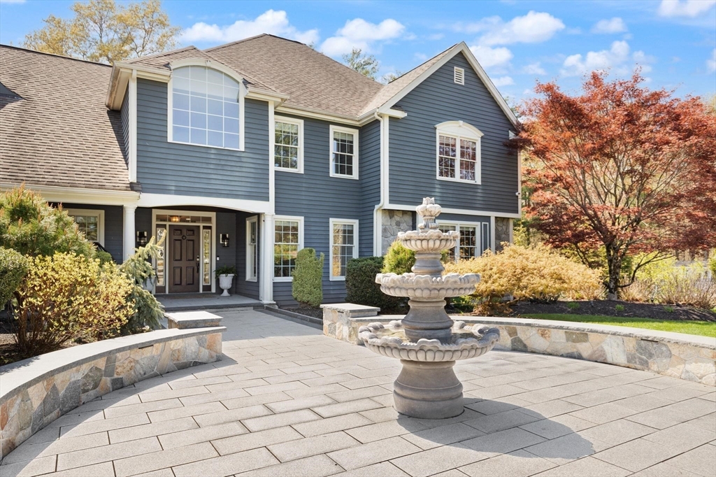 47 Symphony Dr