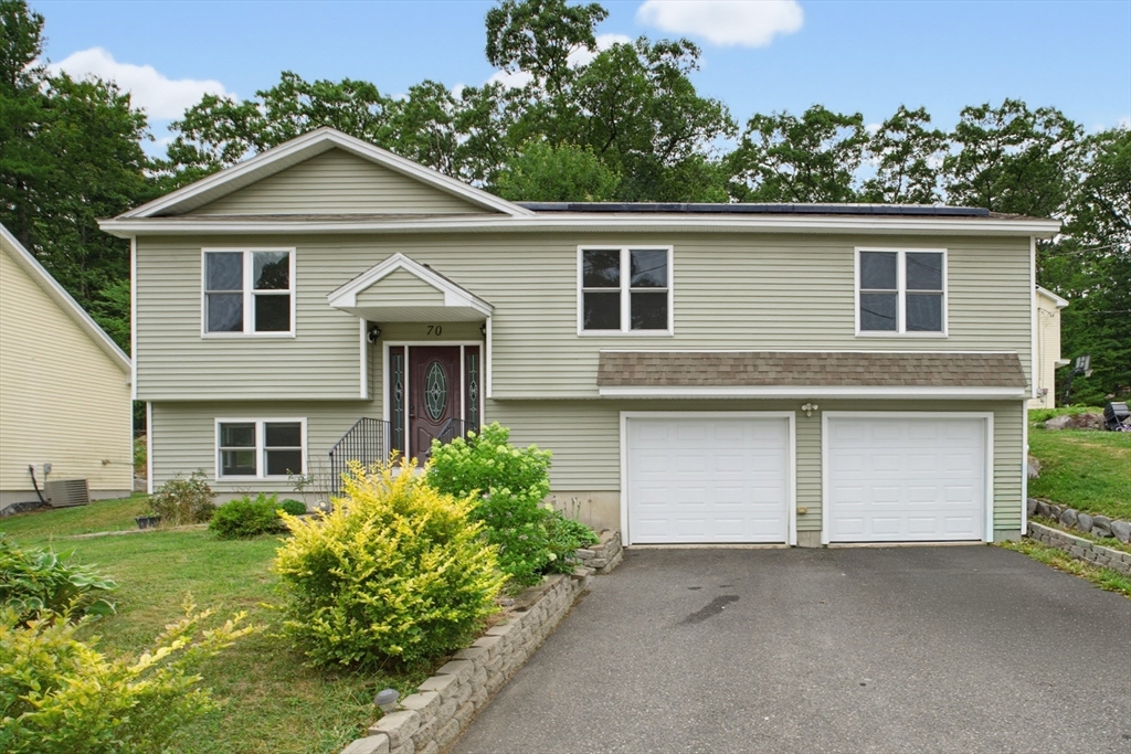 70 Swan Ave