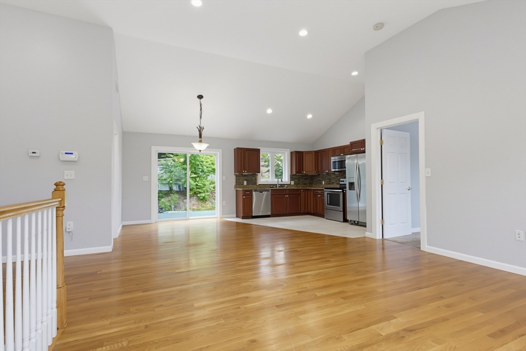 70 Swan Ave