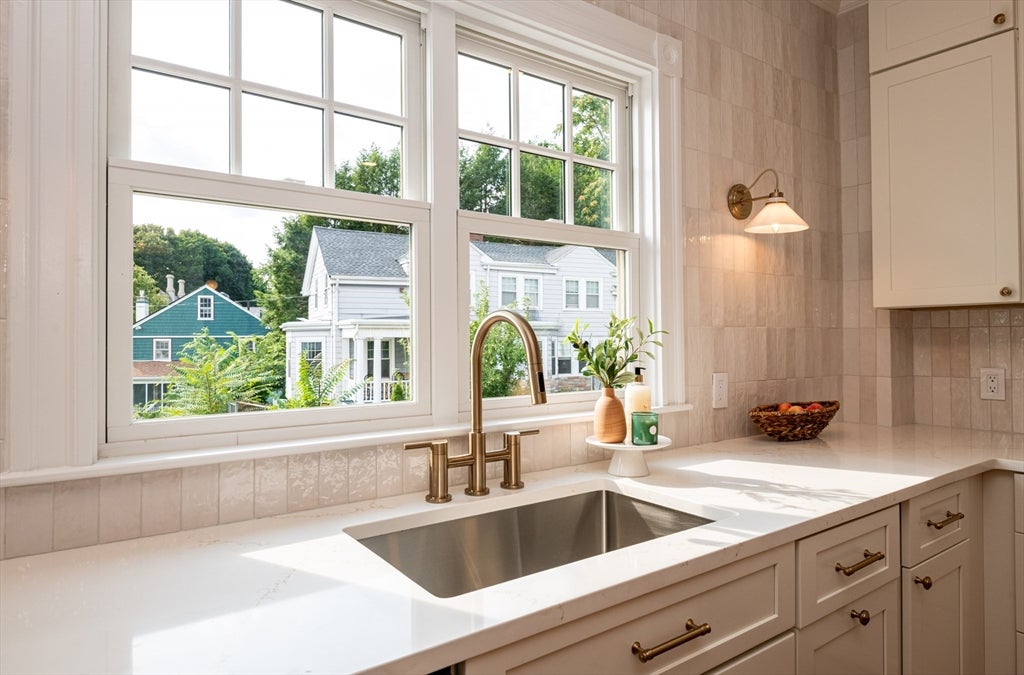 20 Hillside Ave, Medford, MA, 20 Hillside Ave, Medford, MA Photo #18