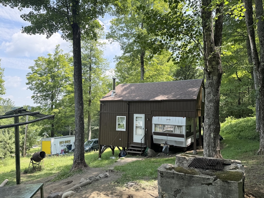 32 Navaho Ln