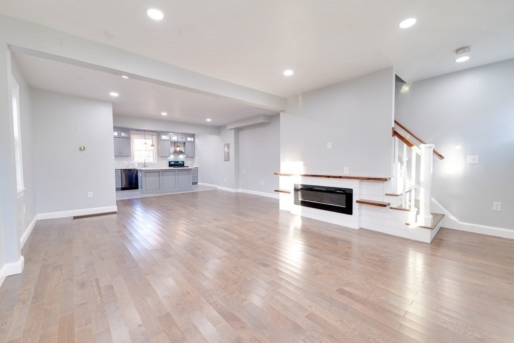 67-69 Sanford St