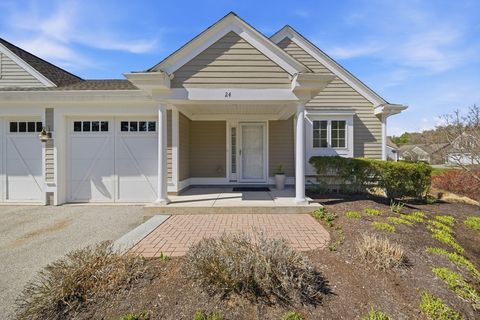 24 Carriage Ln 24 Duxbury MA 02332