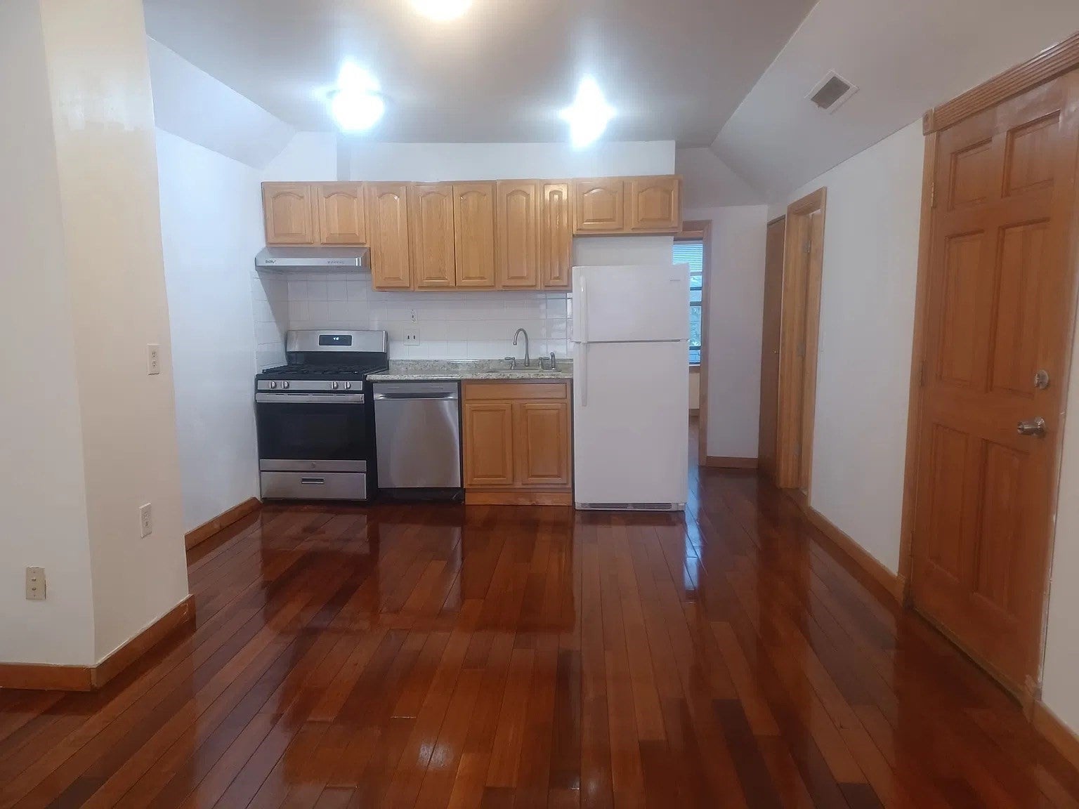 13 Tabor Pl #2, Brookline, MA Photo #10