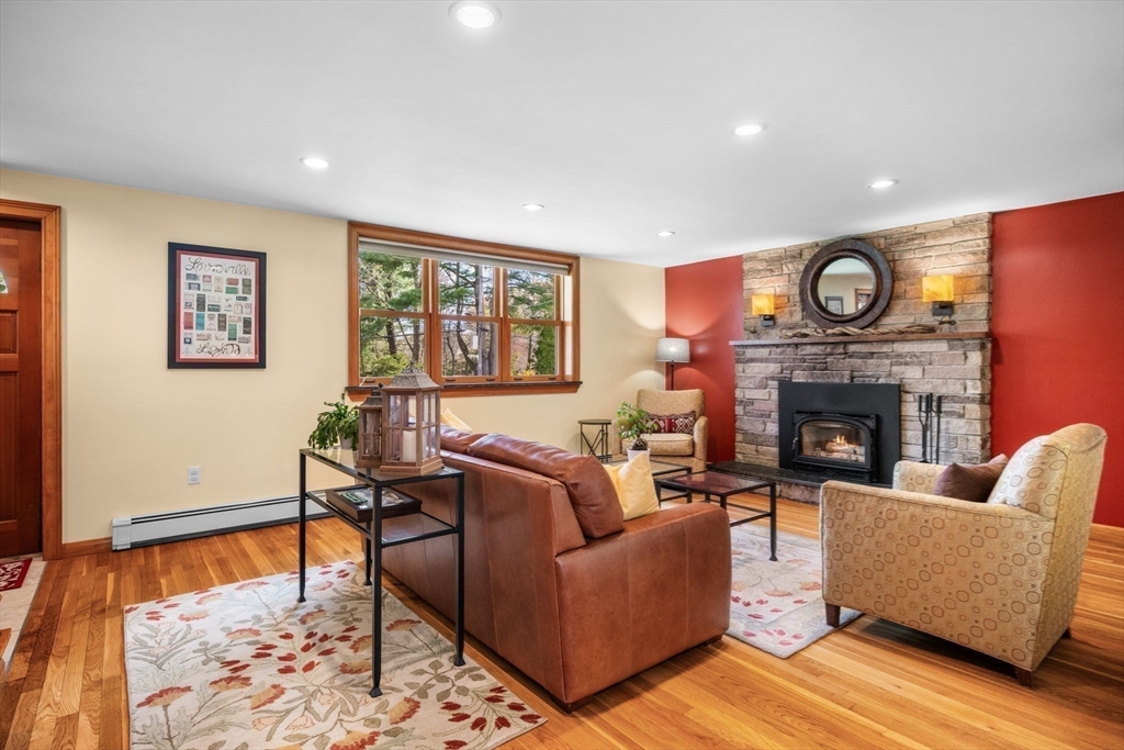 7 Patti Rd, Beverly, MA Photo #11