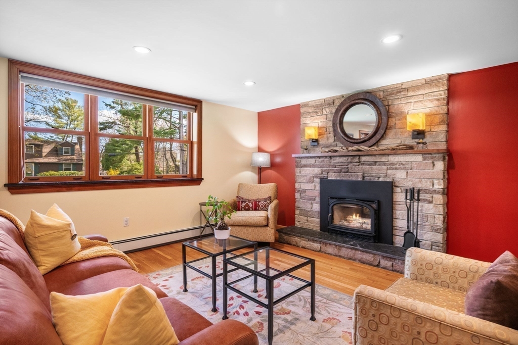 7 Patti Rd, Beverly, MA Photo #10