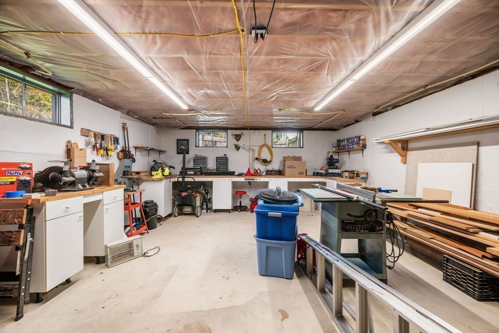 7 Patti Rd, Beverly, MA Photo #34