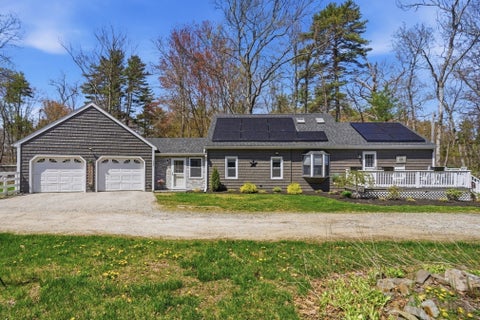 Photo of 299 Clarke Road Ext, Sturbridge, MA 01518 (MLS # 73583194)