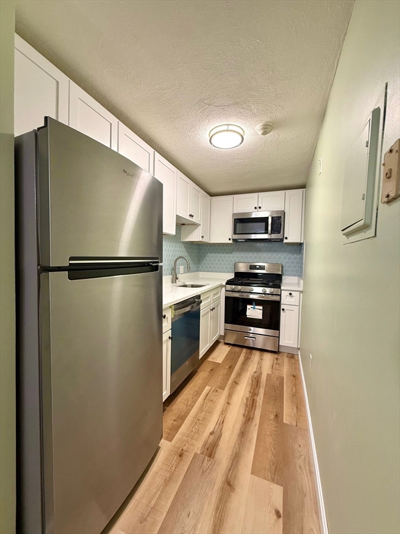 9 Kenmar Dr 14