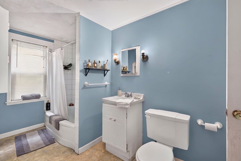 68 Harvard Ave, Athol, MA Photo #12